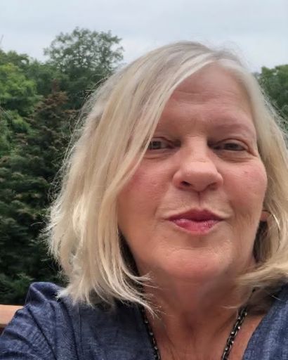 Julie Lynn Hall's obituary image