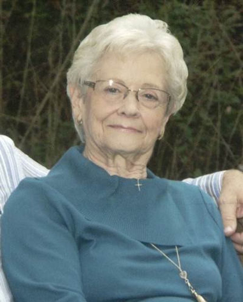 Elly Hollister Profile Photo