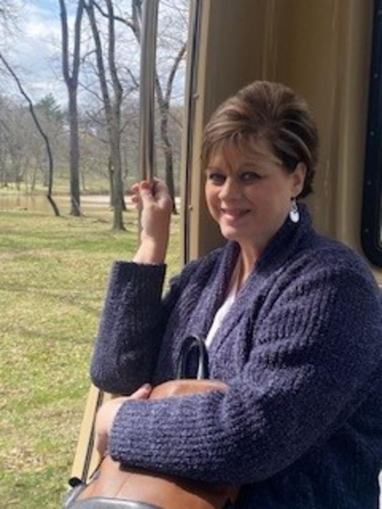 Sherry Lynn Henderson Profile Photo