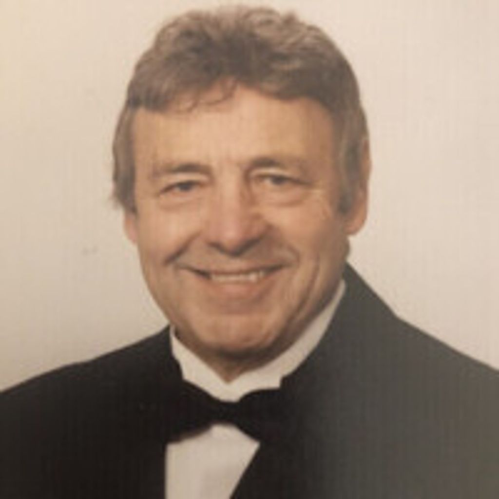 Mario V Farina Profile Photo