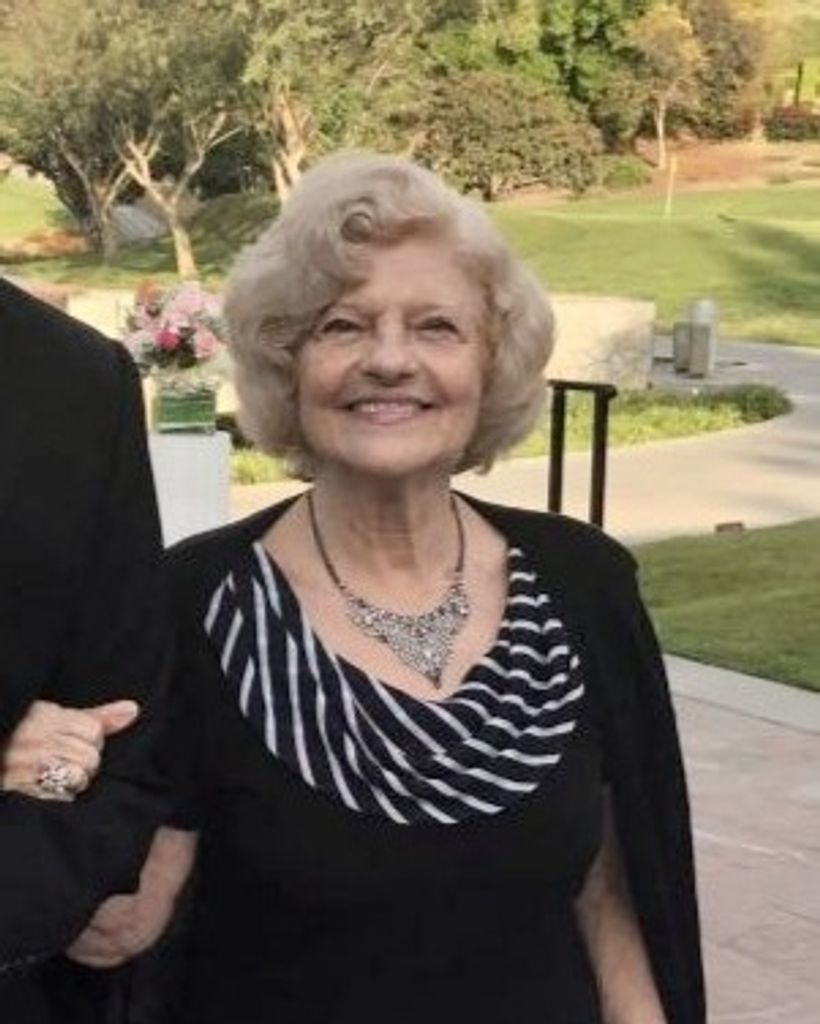 Carmen J Arroyo Profile Photo