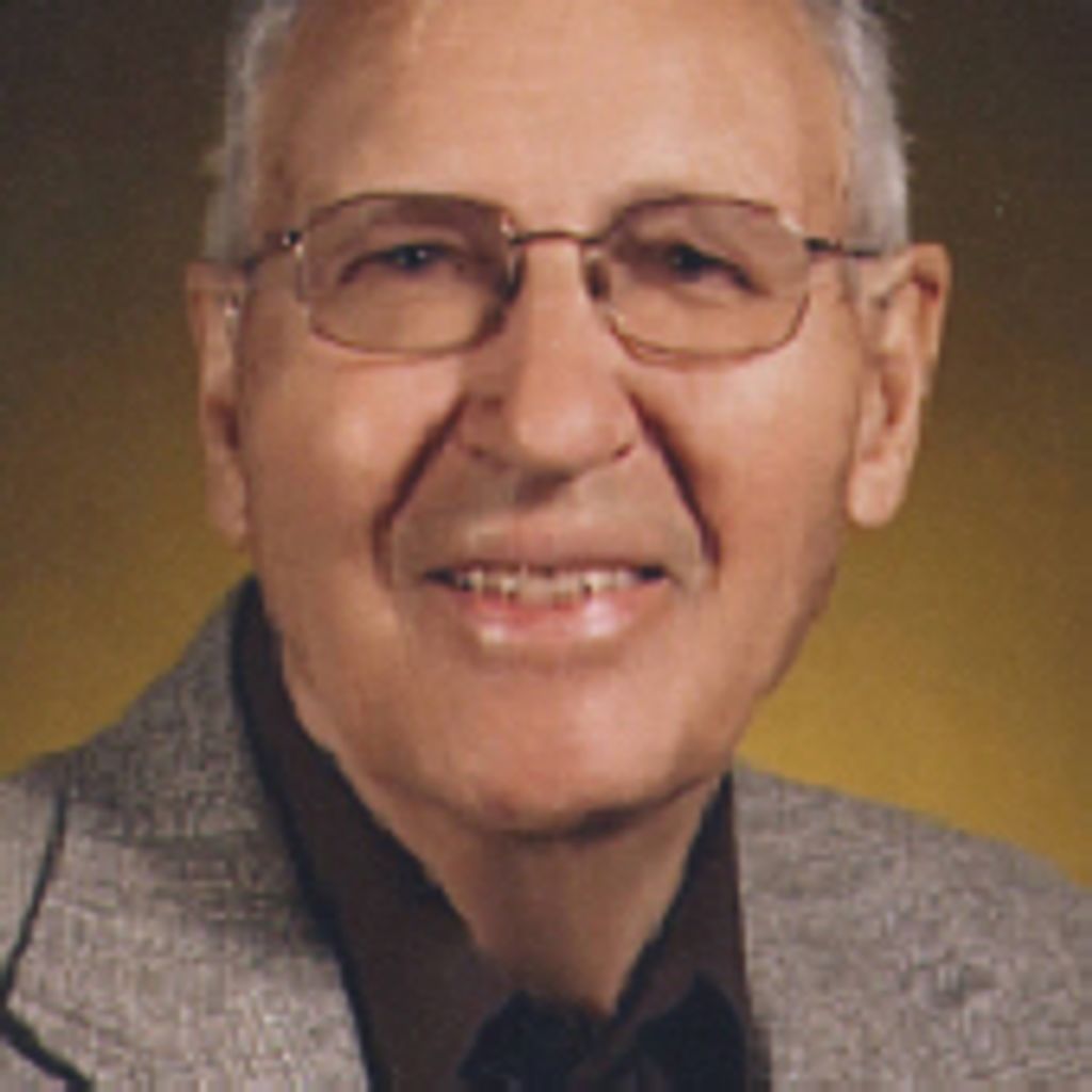 Arnold J Macco Profile Photo