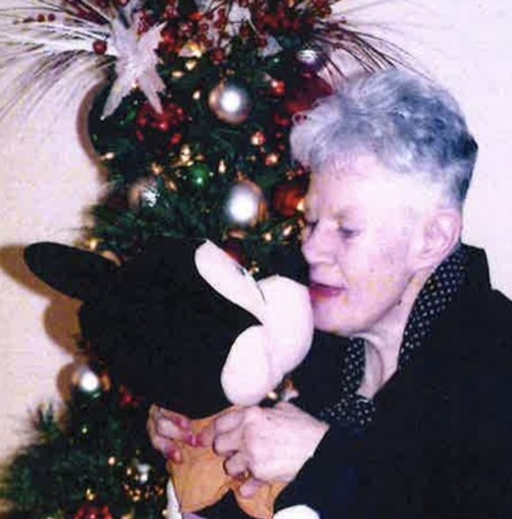 Karen Louise Knoedler Profile Photo