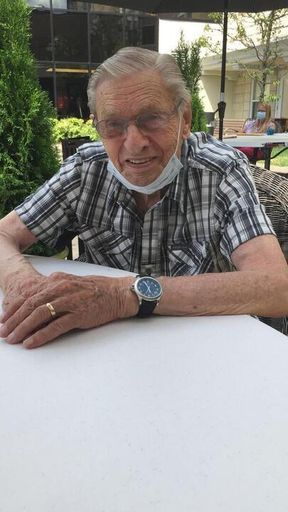 Frederick Visser photo gallery thumbnail 3 of 37