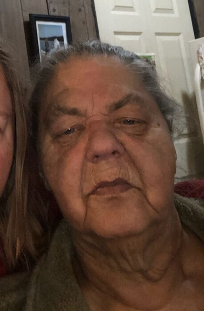 Julaine "Jill" M. (Petri)  Loesel