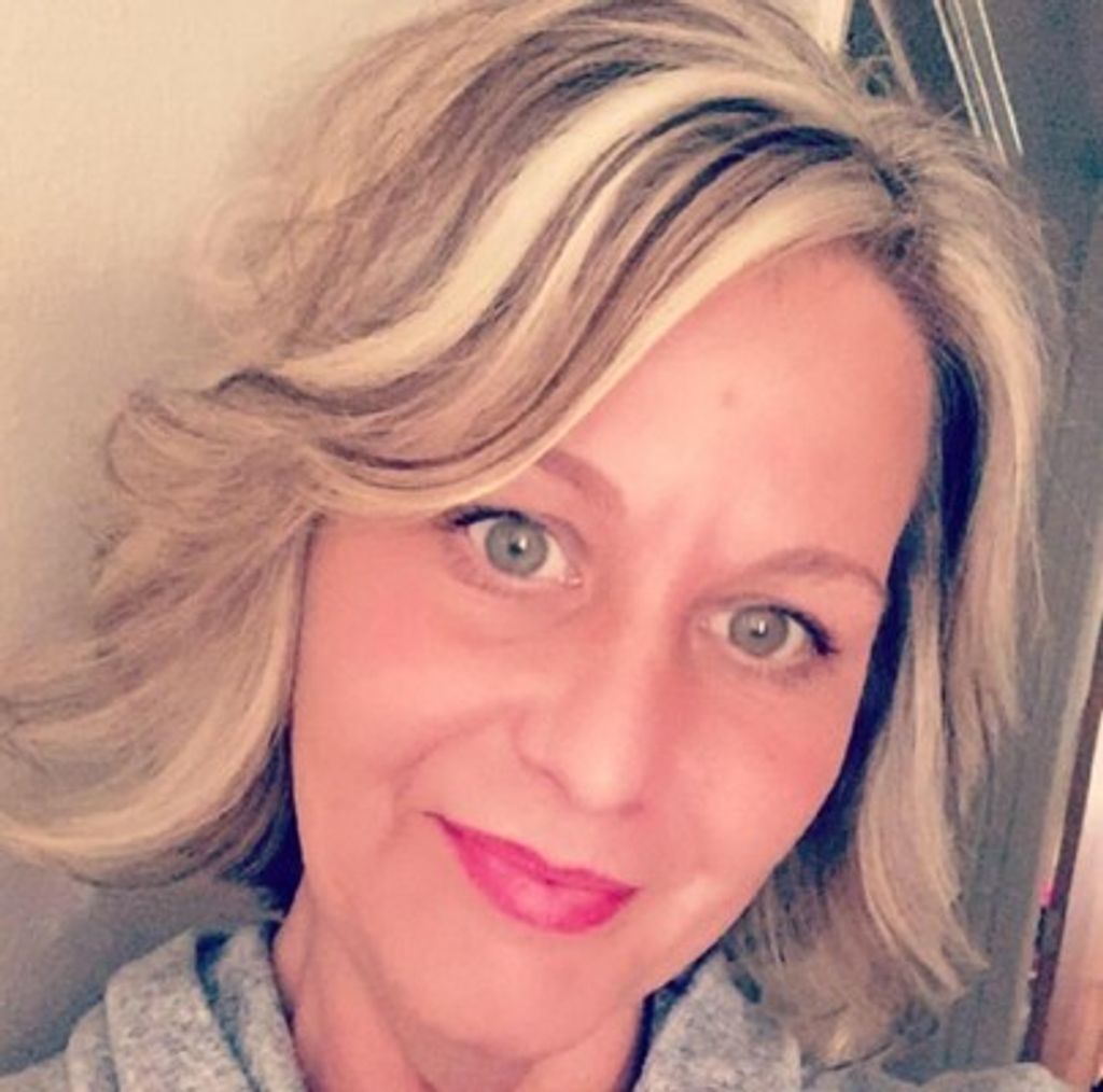 Kelli Summer Hattaway Profile Photo
