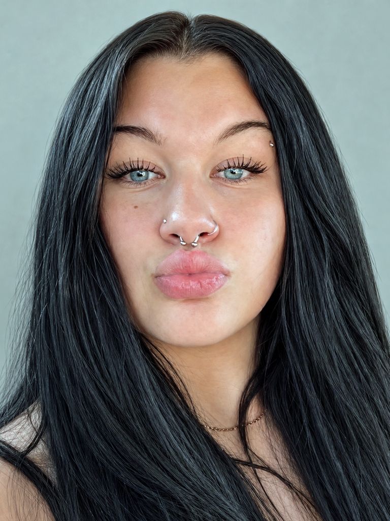 Nevaeh Skye Schweinsberg Profile Photo