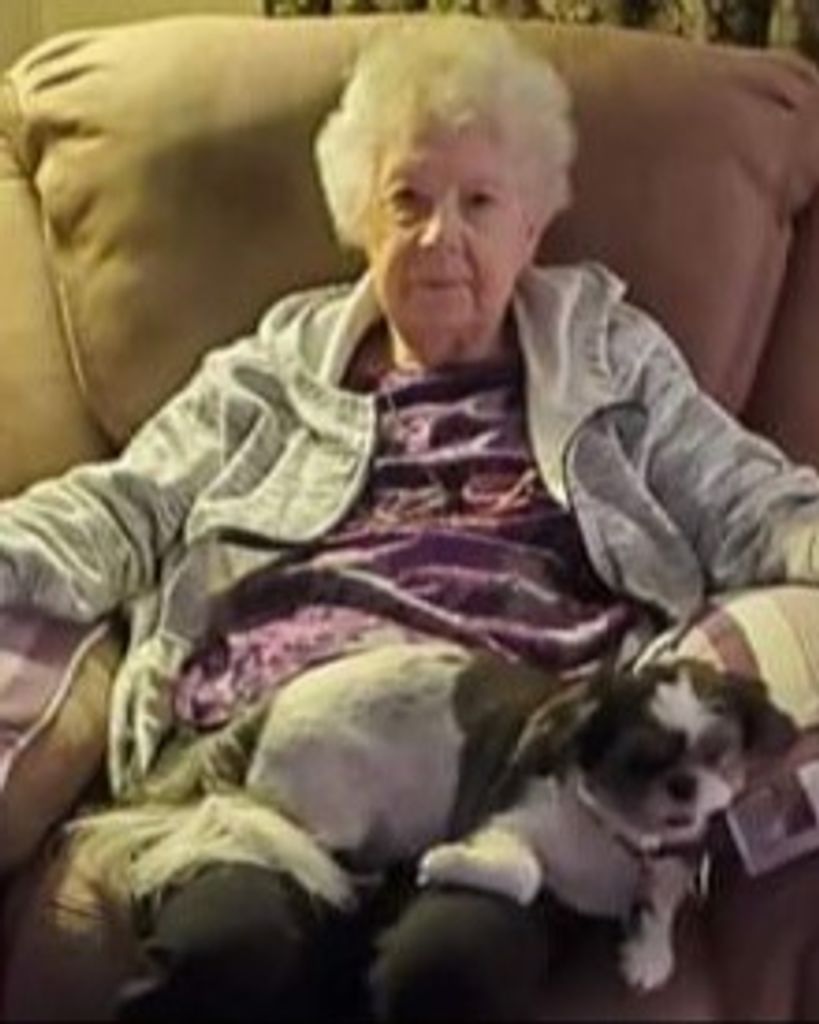 Carolyn Mae Hunter Profile Photo
