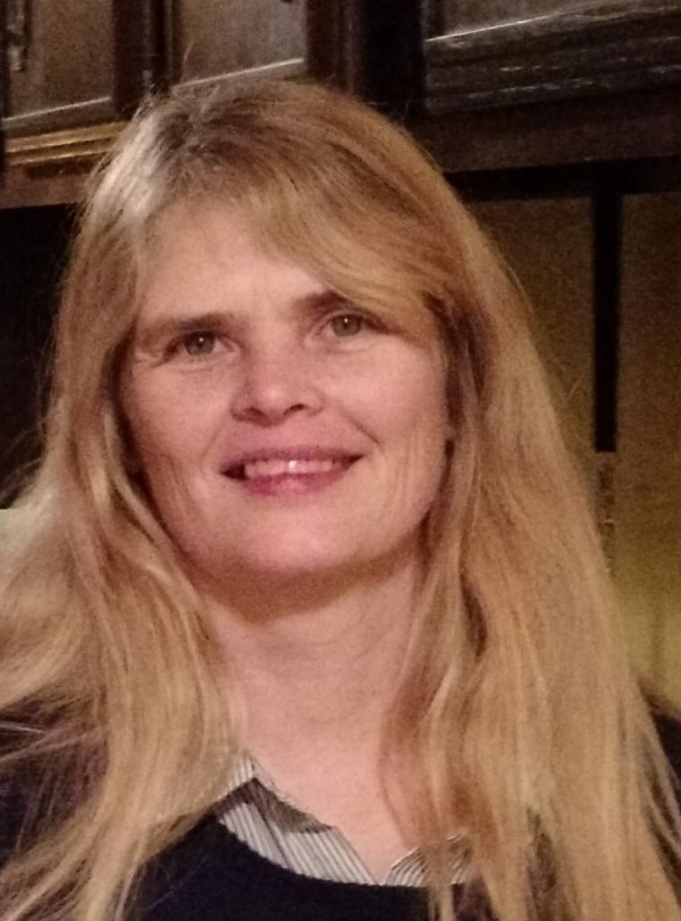 Patti E. (Young)  Shays