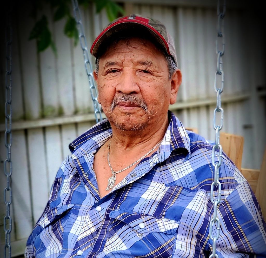 Augusto Flores Profile Photo