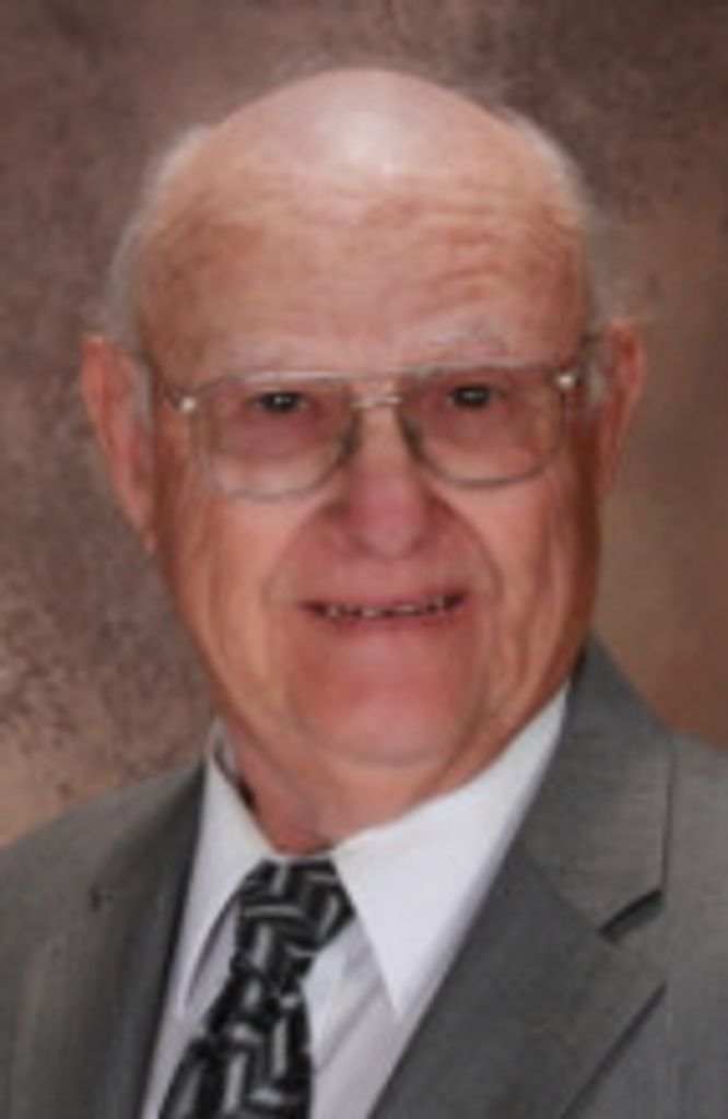 Lee E. Strickland