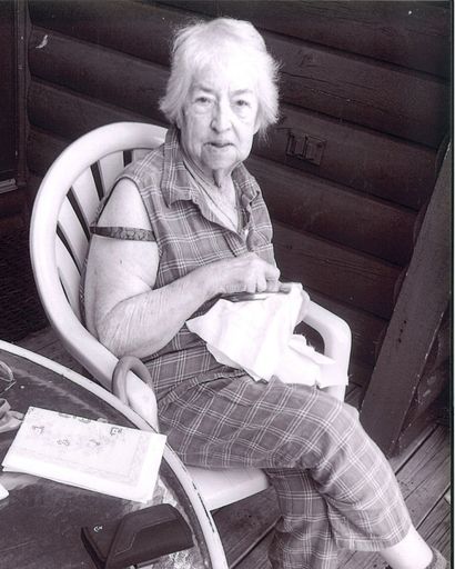 Doris L. Welker's obituary image