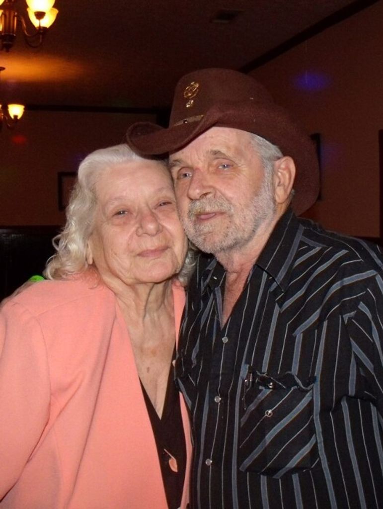 Anna Marie (Mcguire)  Helt Profile Photo