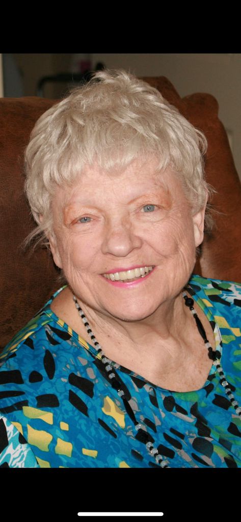 Georgia Friz Rousseau Profile Photo