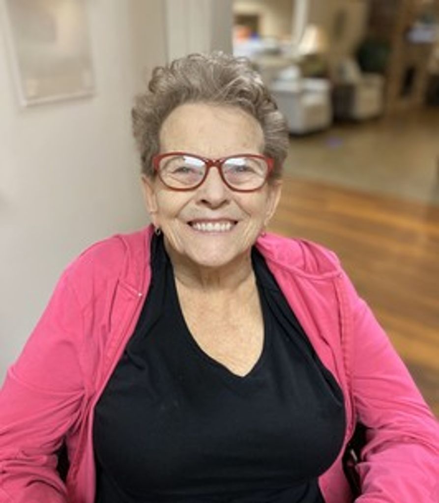 Karen Uetrecht Profile Photo