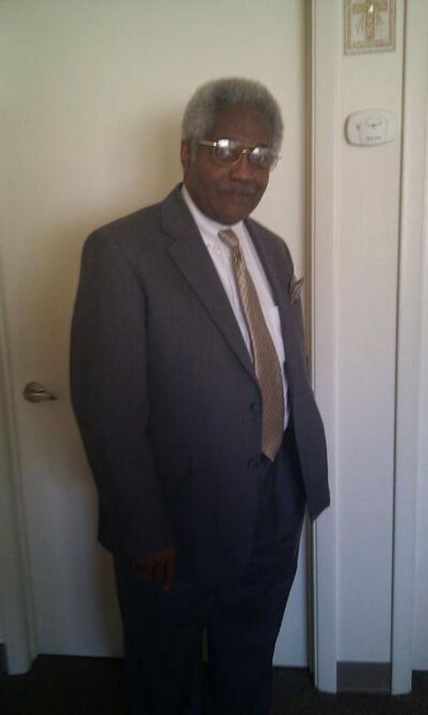 Pastor Robert Davis Sr Profile Photo