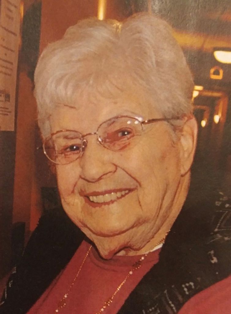 Carolyn M Smith (Garman)