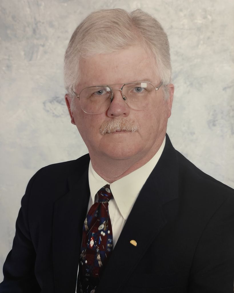 Lee Roy Garett, Jr. Profile Photo