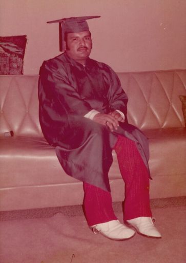 Eduardo C. Luna photo gallery thumbnail 7 of 184