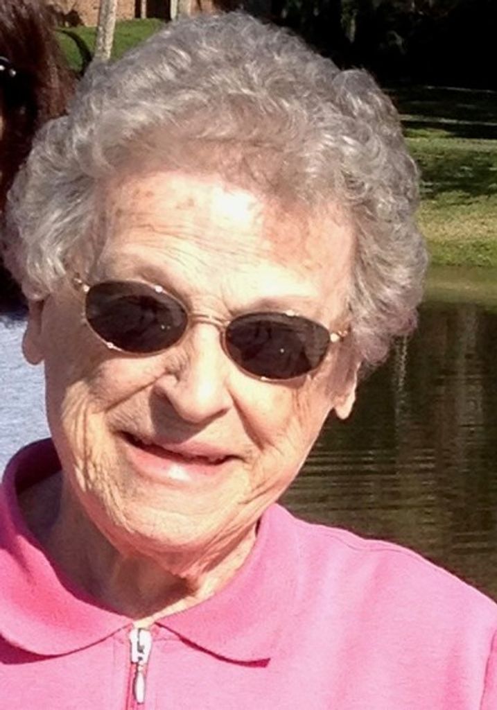 Ruth R Cerklivich Profile Photo
