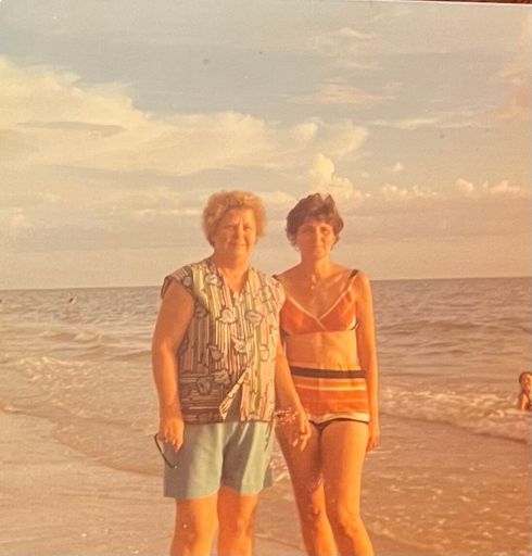 Betty L (Bradley)  Gillis photo gallery thumbnail 18 of 126
