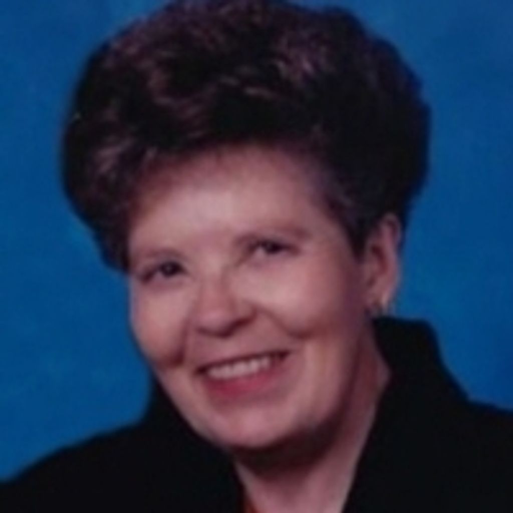 Elaine M Treis