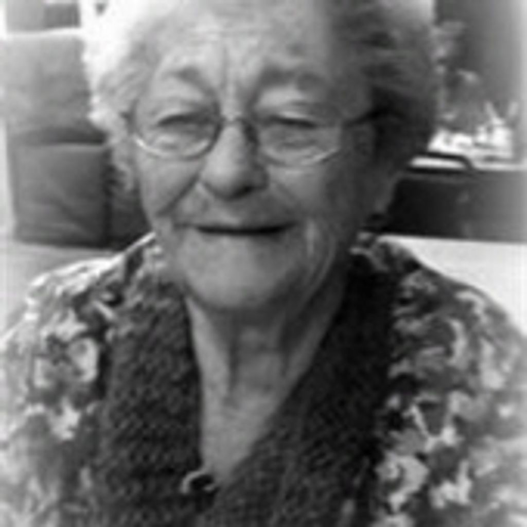 Geraldine Holt