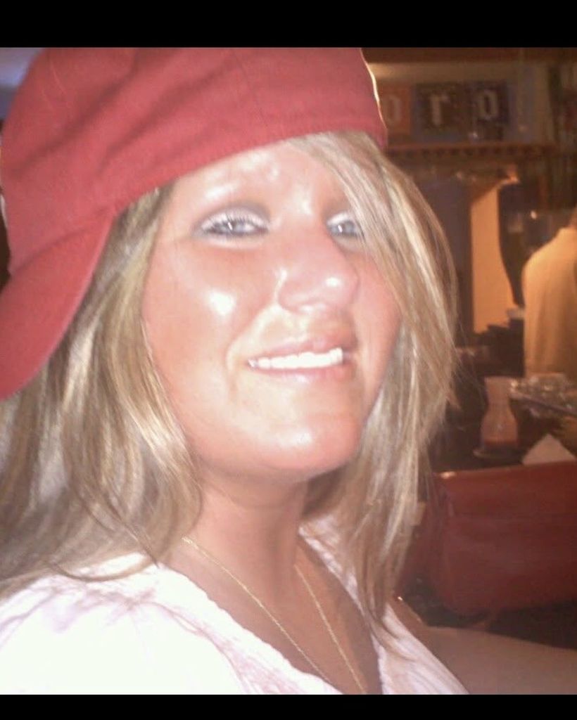 Amber R Parmley-Calendin Profile Photo