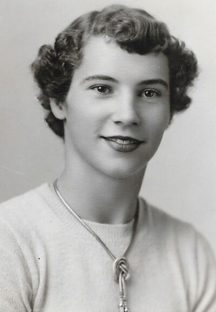 Inez Leona Proper Profile Photo