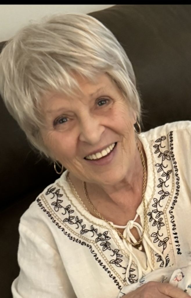Vicki J. (Yoe) Earles Profile Photo