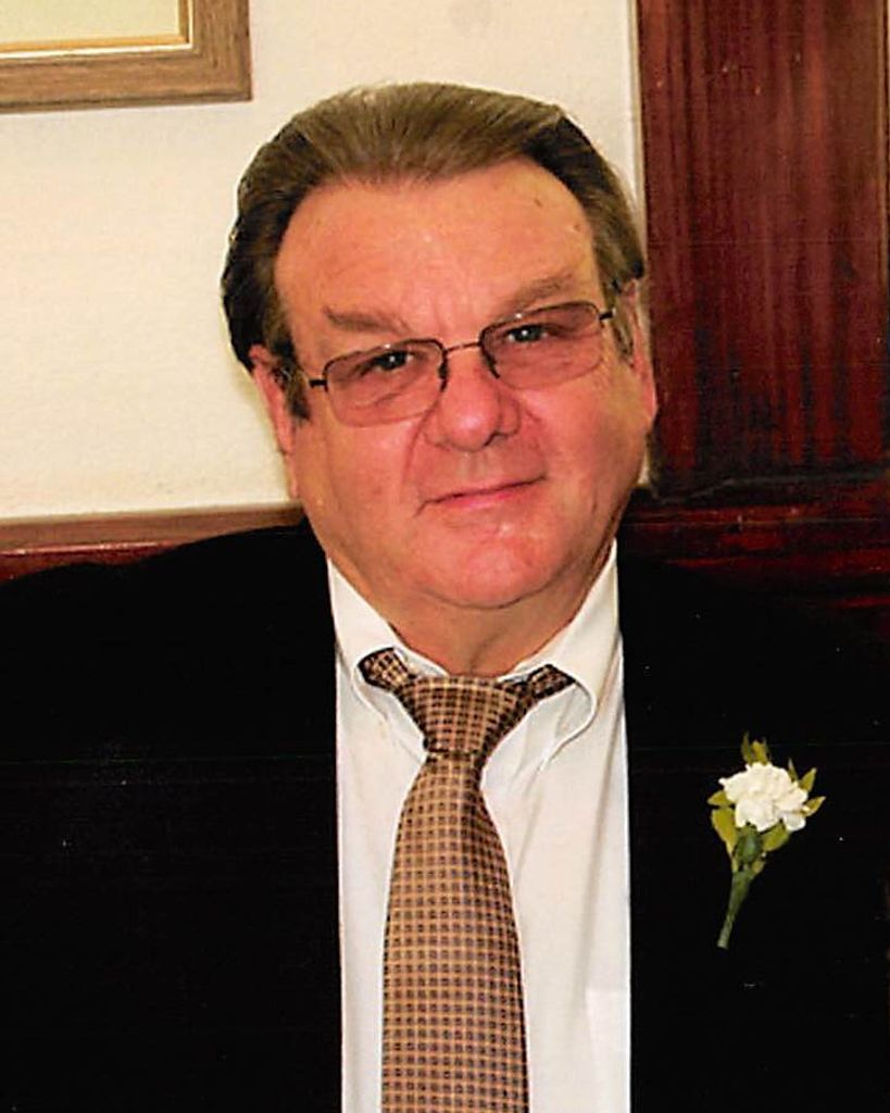 William Thomas 'Tom' Rector Profile Photo