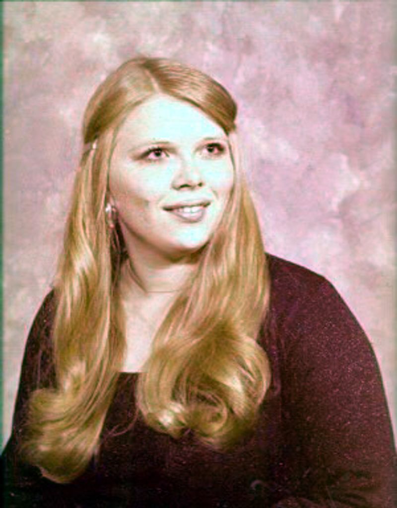 Yvonne Mock