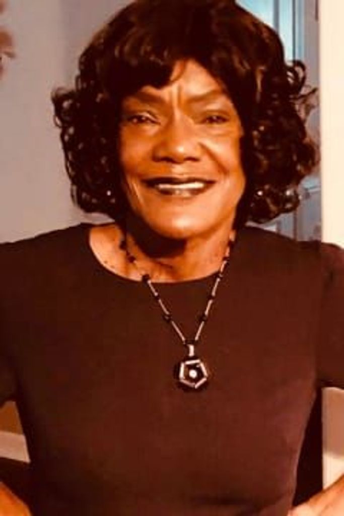 Gloria Love Profile Photo