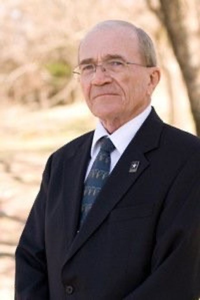 Lyall Kirton