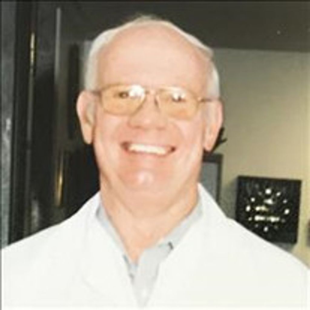 Dr. Paul Bottom Profile Photo