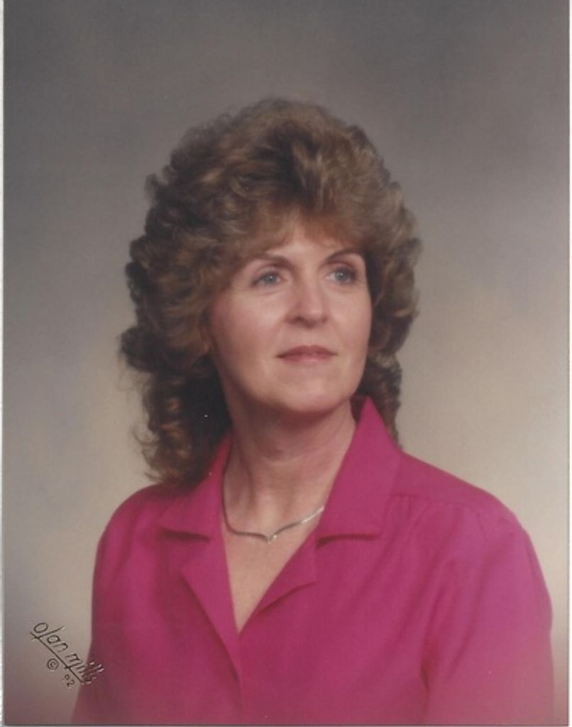 Gloria Jean Holcomb