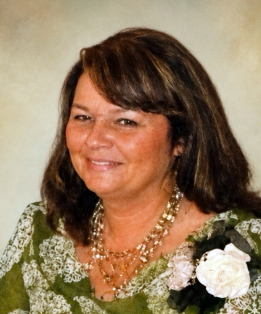 Dana Camille Stoss