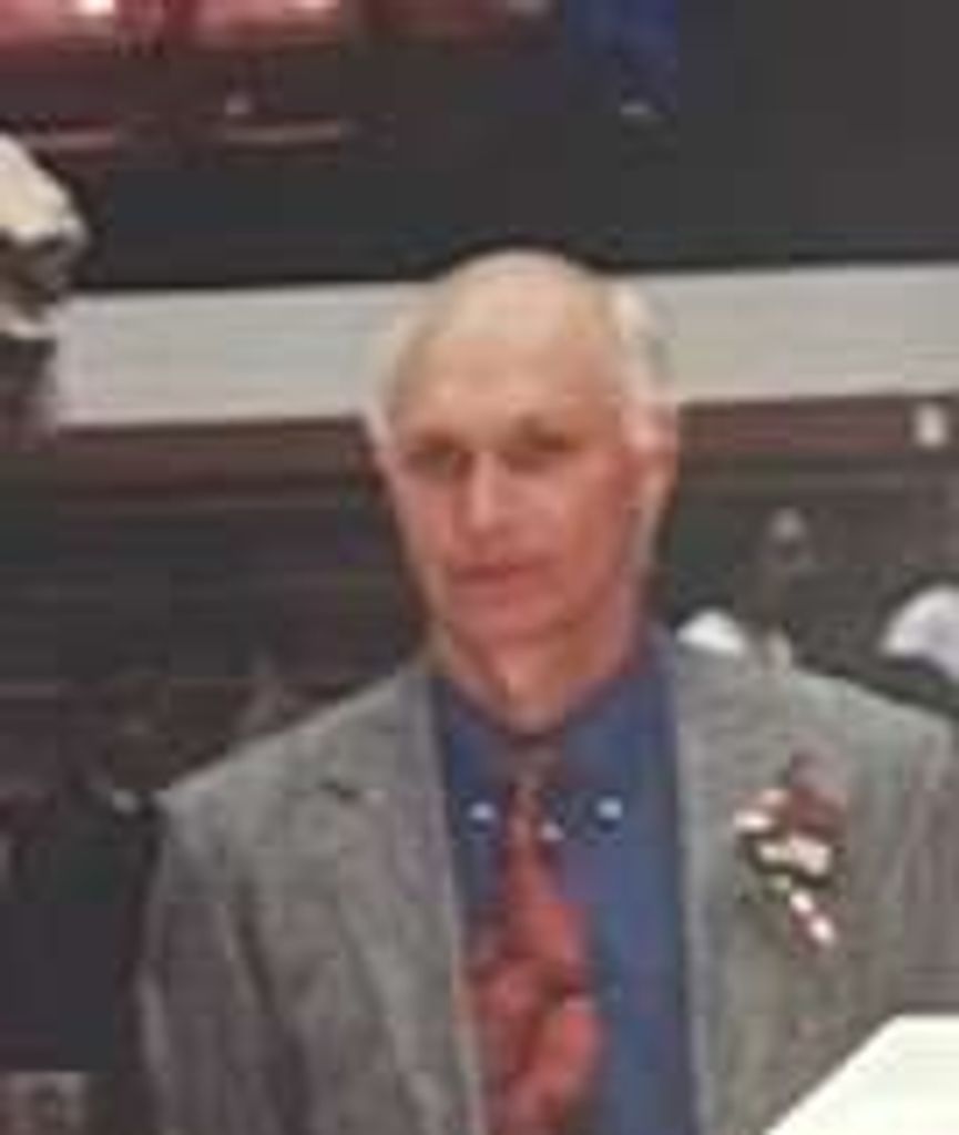 Roger Dean Lauhead