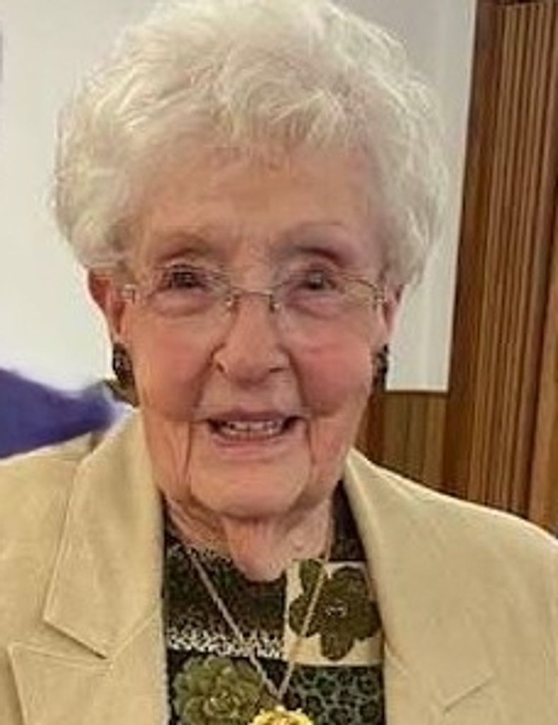 Geraldine Hall Profile Photo