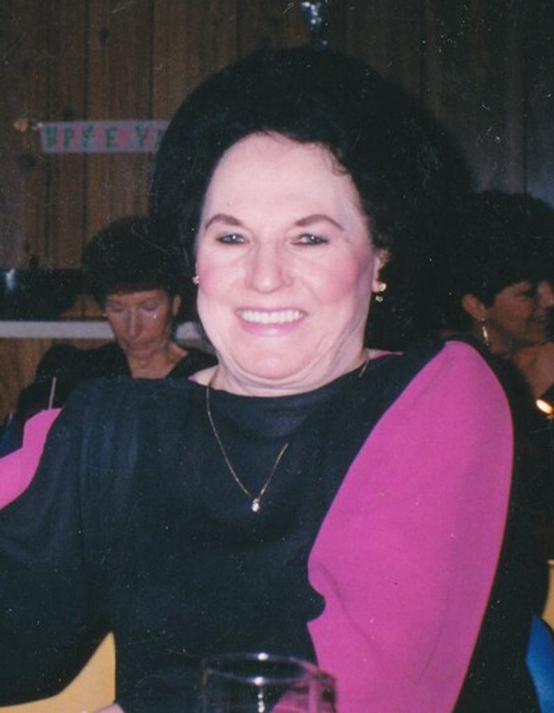 Liselotte "Lee" Rosa Carey