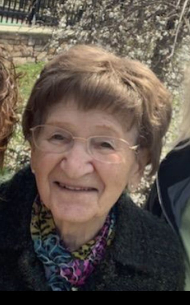 Anna Holick Profile Photo