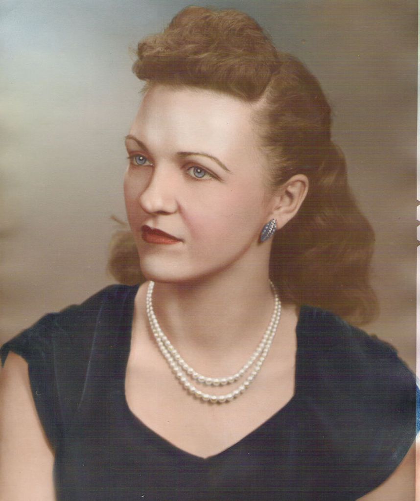 Lois Mae Agrelius