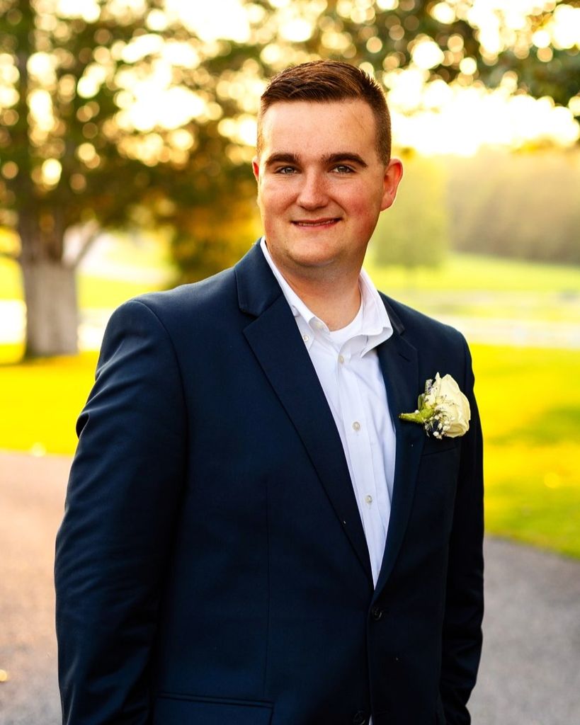 Aron Seth Edward Daniels Profile Photo