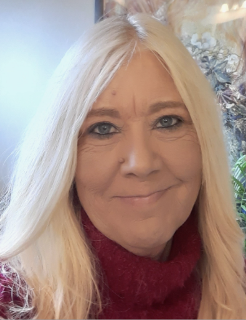 Ms. Anita Hartsell Thomas