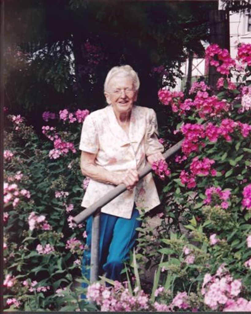 Mazie Lowry