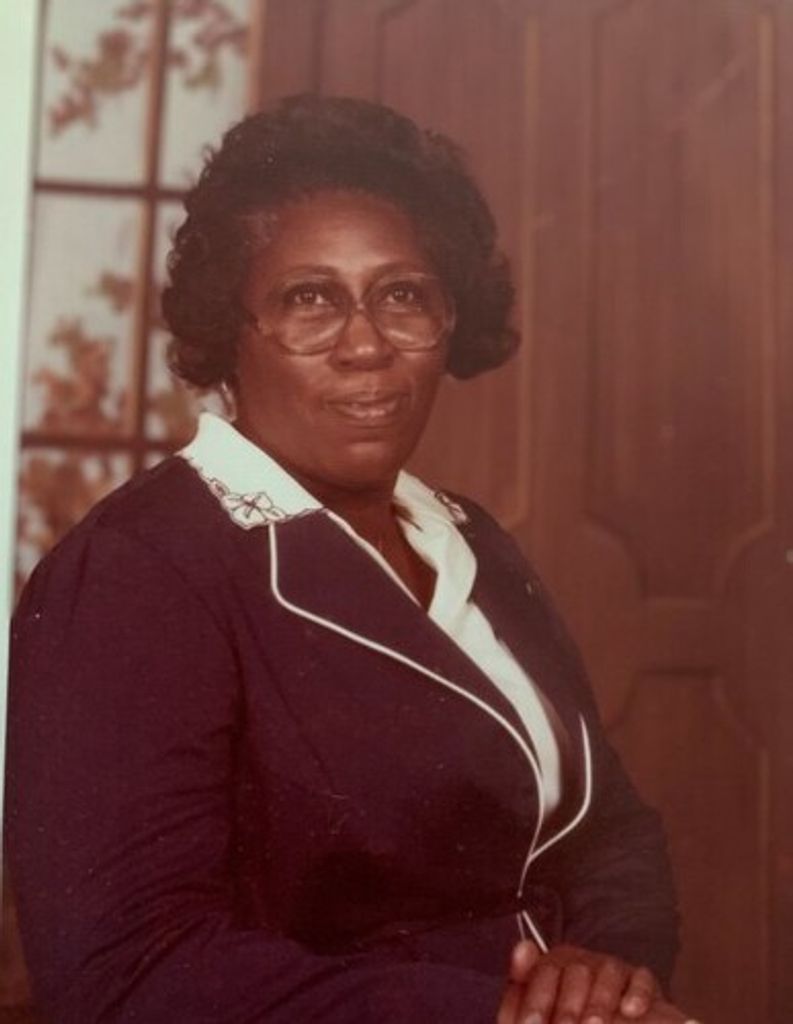 Mrs Mattie E Williams Profile Photo