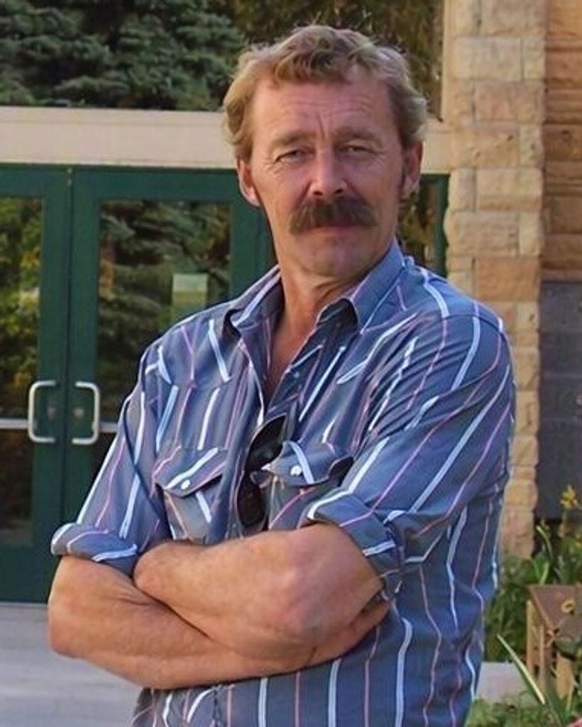 Carl Scott Manke Profile Photo