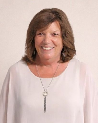 Carolyn Boston Helms's obituary image