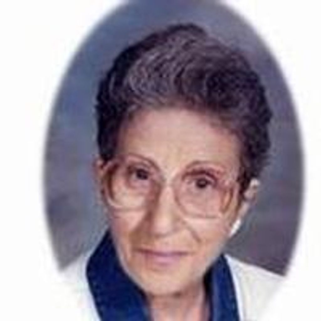 Elvira Barr