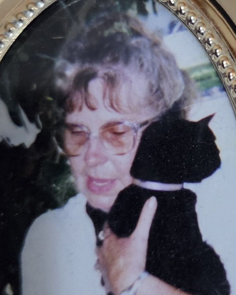 Rowena Sue Espinoza